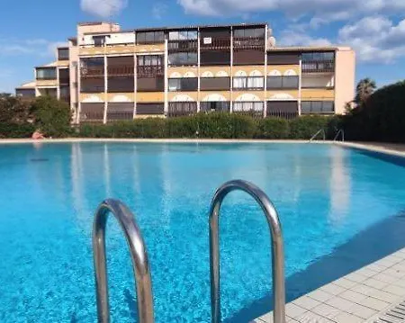 315, Port Venus Au Village Naturiste Apartment *