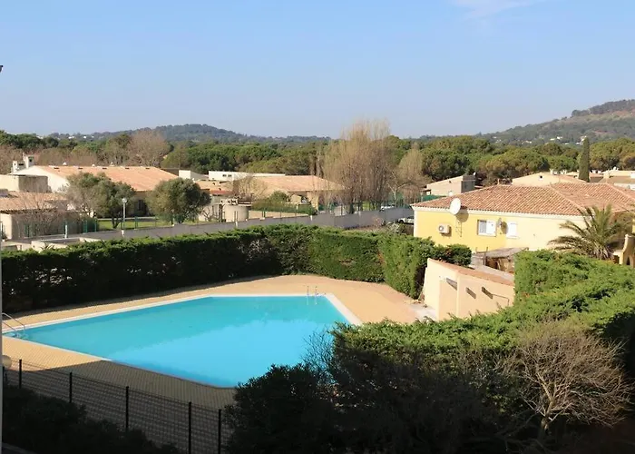 315, Port Venus Au Village Naturiste Апартаменты *